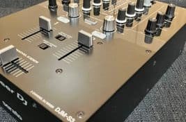 Pioneer DJ DJM-S3 2-Channel DJ Mixer Serato DJ