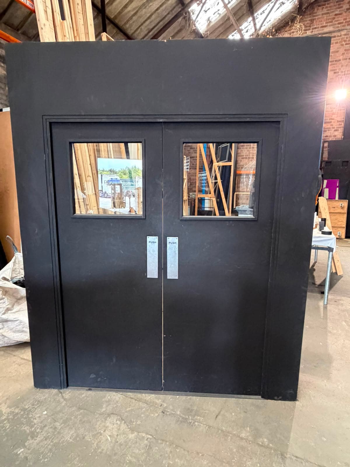 18x Scenic Door Units - Bristol