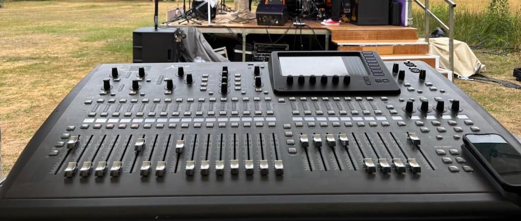Behringer X32 Desk & Stage Boxes - Buckinghamshire