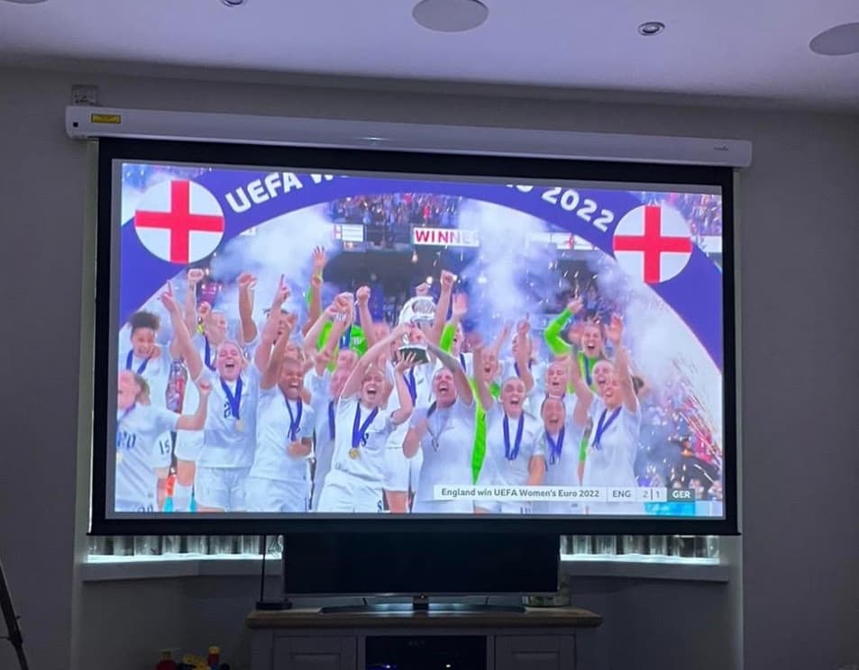 Electric Dropdown Home Cinema Screen - Nottinghamshire