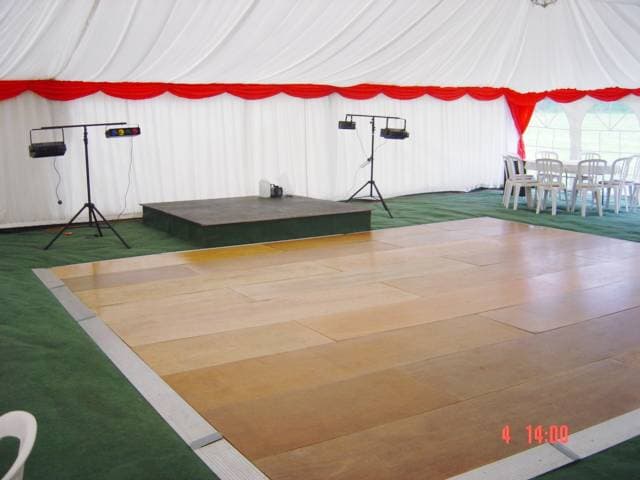 600 SqFt x Polished Interlocking Dancefloor - Midlands