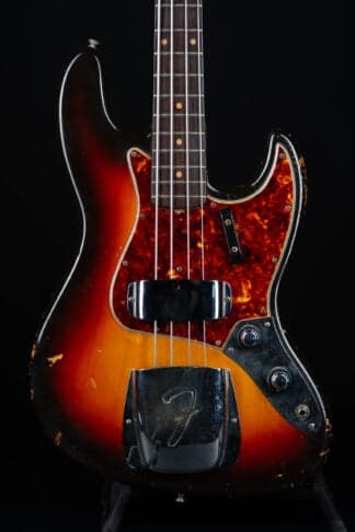 1961 Fender Stack Knob Jazz Bass – Sunburst