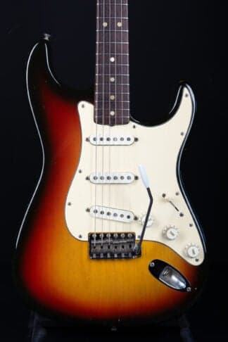1971 Fender Stratocaster – Sunburst (4-bolt neck)