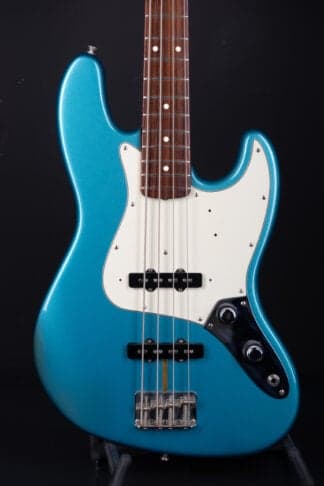 1994 Fender ’62 Jazz Bass Reissue Stack Knob – Lake Placid Blue