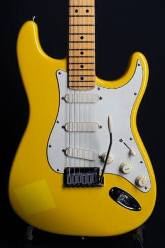 1989 Fender Stratocaster Plus – Graffiti Yellow
