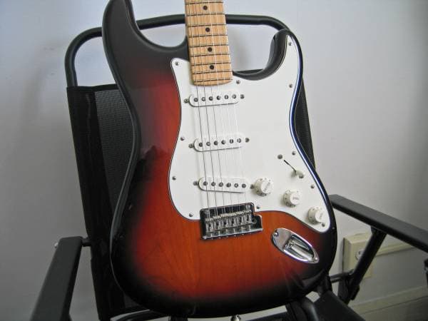 2020 American Professional stratocaster sunburst