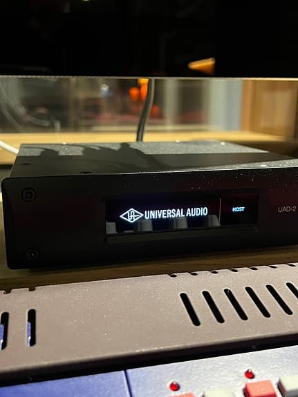 Universal Audio Satellite Quad TB2, Universal Audio UAD-2 Satellite QUAD TB2