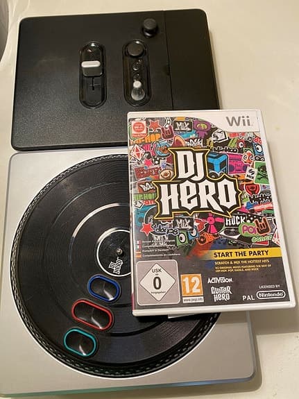 DJ Hero inkl. turntable, Nintendo Wii, simulation