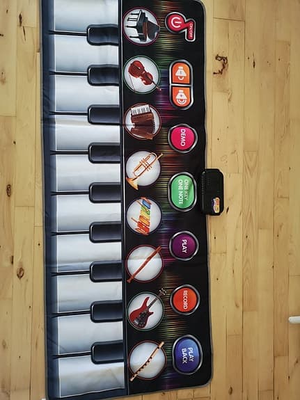 Big piano mat / musik, The stage