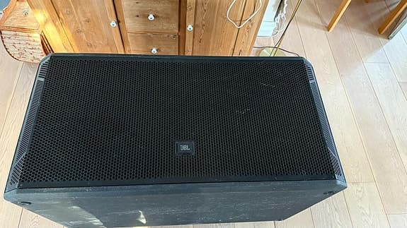 Subwoofer, JBL STX 828S
