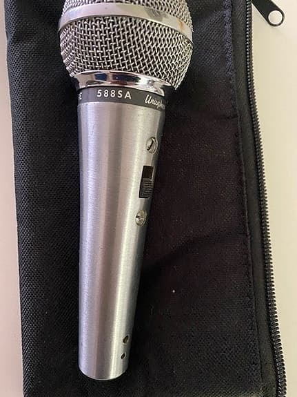 Mikrofon, Shure 588 SA