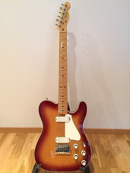 1983 FENDER TELECASTER ELITE selges.