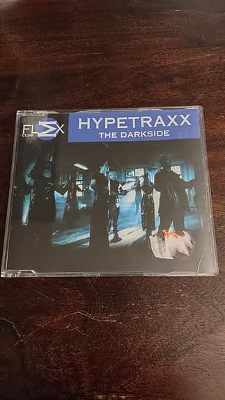 CD SINGEL. HYPETRAXX. THE DARKSIDE