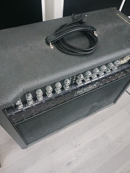 Mesa Boogie Dual Rectifier Roadster 100-watt 2x12"combo selges
