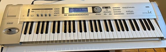Korg Triton LE 61 workstation