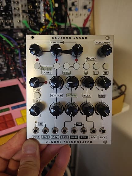 Neutron Sound Orgone Acummulator trommesynth vco eurorack modul
