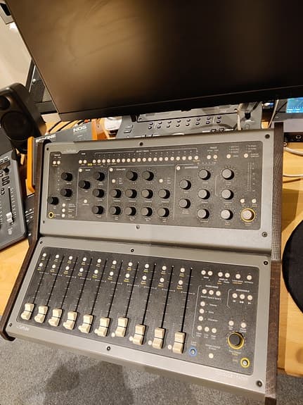 Softube console 1 mk2 med stativ