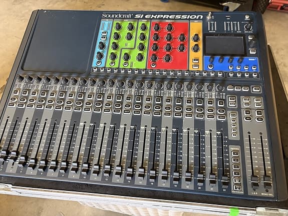 Soundcraft Si Expression 2 +/- digitalmikser med Stagebox