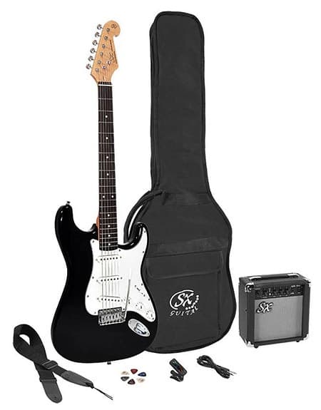 SX Stratocaster elgitarpakke Sort blank 10 watt forsterker