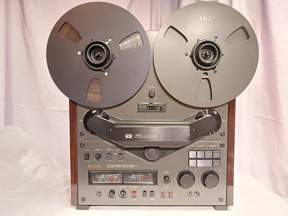 Akai GX-646 Auto-Reverse kelanauhuri