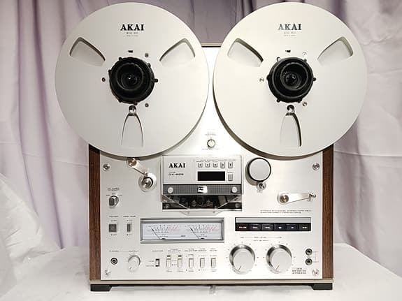 Akai GX-625 kelanauhuri 220V