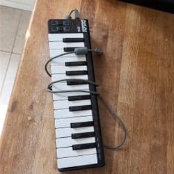 AKAI Professional LPK25 MIDI-keyboard