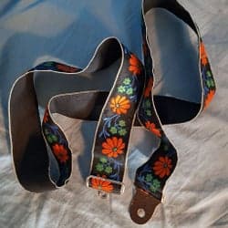 Guitar strap, axelband, blommigt, 61cm - 118cm långt
