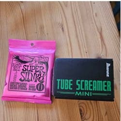 Ibanez Tube Screamer Mini och strängar