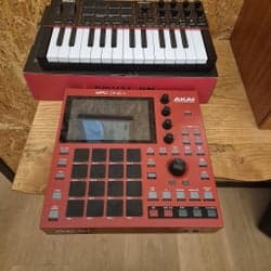 Akai Mpc one+ and mpk mini 4