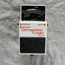 BOSS Chromatic Tuner TU-3 Stämapparat