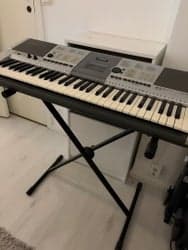 Yamaha PSR-E403 Keyboard