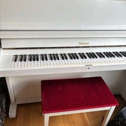 Mycket fint vitt piano Weinbach