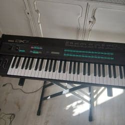 Yamaha DX7 Synthesizer