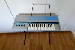 Bontempi BN8 BN8.22 Synth Keyboard Synthesizer klaviatur Piano musik instrument