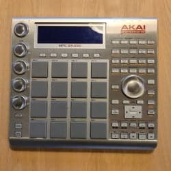 AKAI Professional MPC Studio MIDI Controller