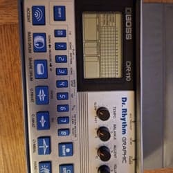 Boss DR-110 Dr. Rhythm Graphic trummaskin
