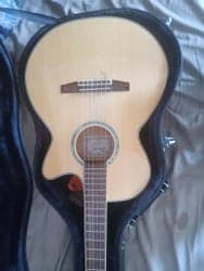 Ibanez AEG10NE-NT Elektroakustisk nylonsträngad gitarr