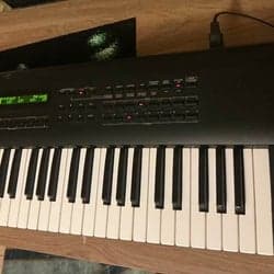 Roland JV-80 61-Key Multi-Timbral Synthesizer + Roland M-256E & SO-PCM1-01