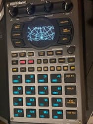 Roland SP-404MKII Creative Sampler och Effektor