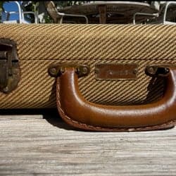 Fender precision bass tweed case