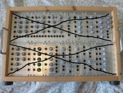 Eurorack i furu med inbyggd "Doepfer A-100DIY1" OBS! Moduler medföljer EJ!