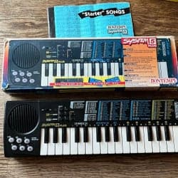 Bontempi keyboard med 666 ljud och rytmer