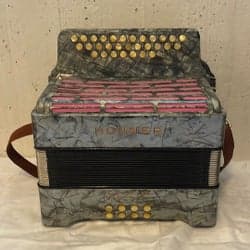 Dragspel med Fodral Hohner Club II B Victoria