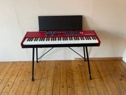 Nord Piano 5 Digitalpiano med 73 tangenter