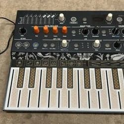 Arturia MicroFreak Synthesizer