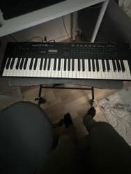 Yamaha DX11 Synthesizer