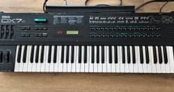 Yamaha DX7S Digital Programmerbar Algoritm Synthesizer