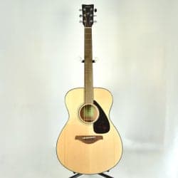 Yamaha FS800 II Acoustic, Natural - SKADAD