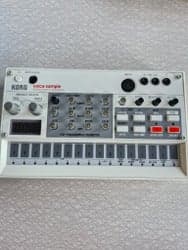 Korg Volca Sample Digital Sample Sequencer, nyskick!