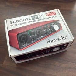 Focusrite Scarlett 2i2 USB-ljudkort
